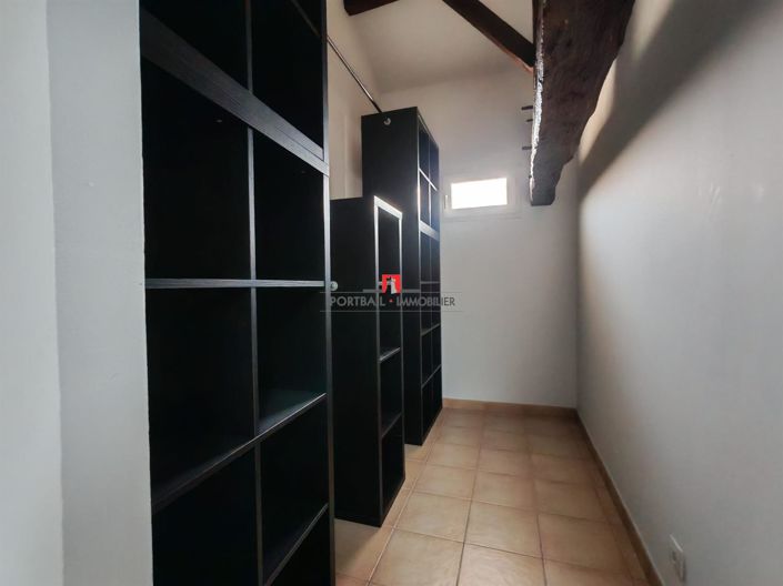Image No.9-6 Bed House for sale