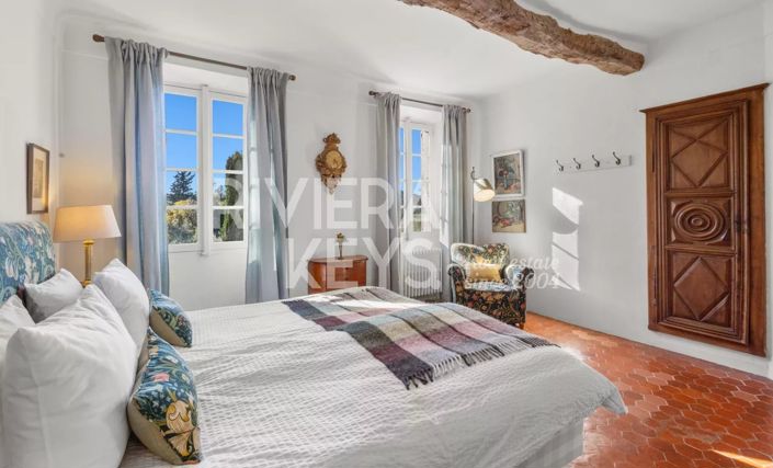 Image No.14-12 Bed House for sale