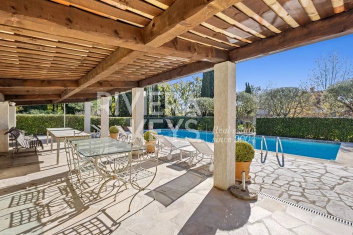 Image No.2-12 Bed House for sale