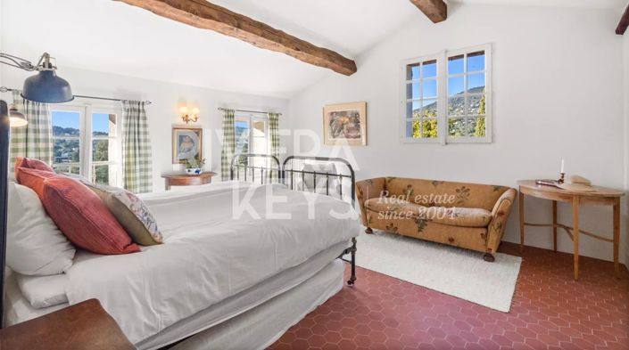Image No.21-12 Bed House for sale