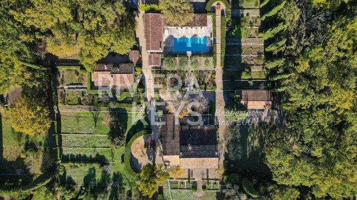 Image No.9-12 Bed House for sale
