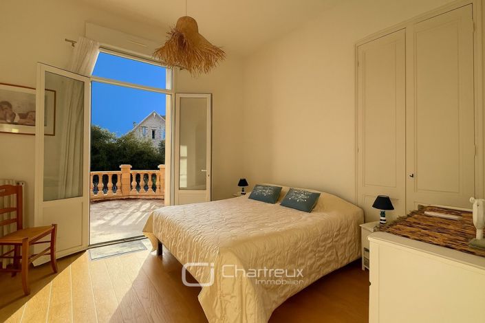 Image No.10-4 Bed House for sale