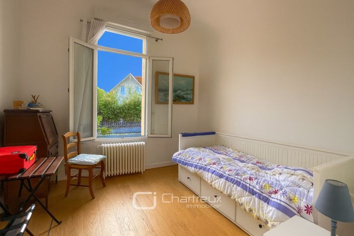 Image No.13-4 Bed House for sale