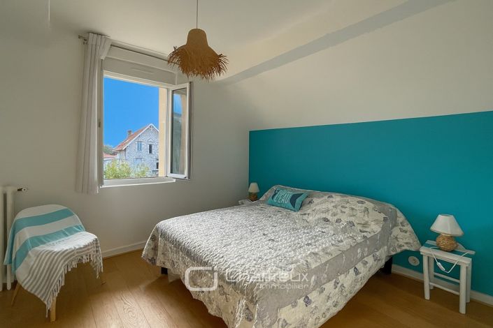 Image No.14-4 Bed House for sale