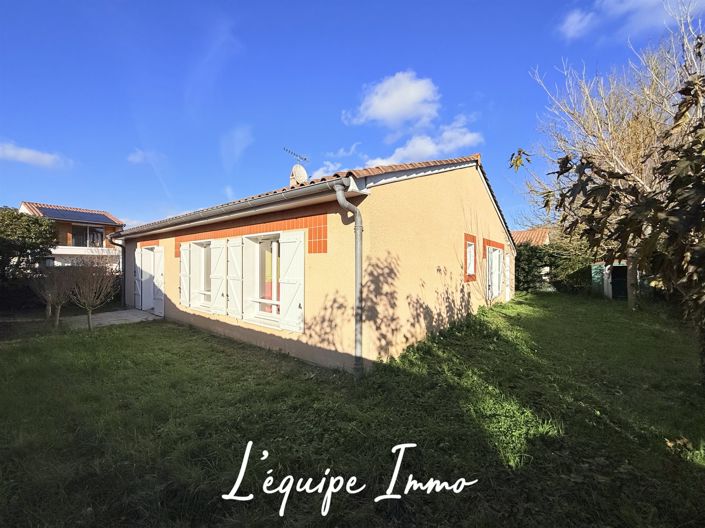 Image No.17-3 Bed House for sale