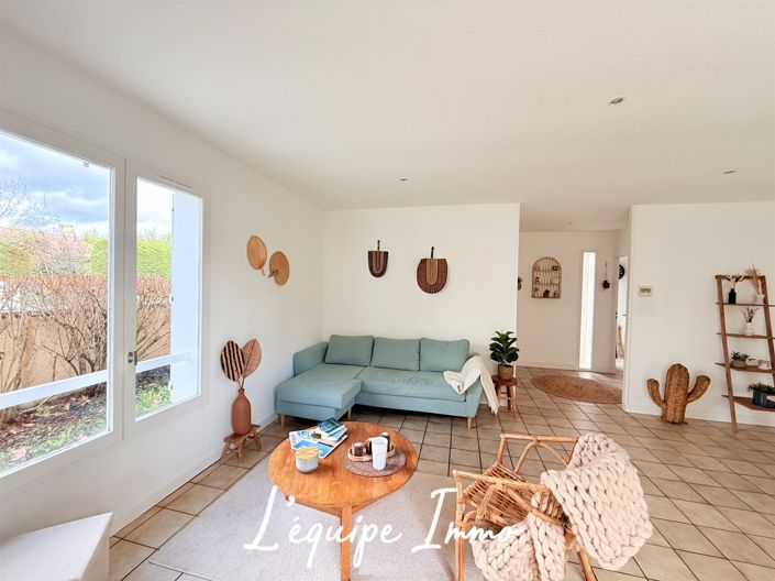 Image No.5-3 Bed House for sale