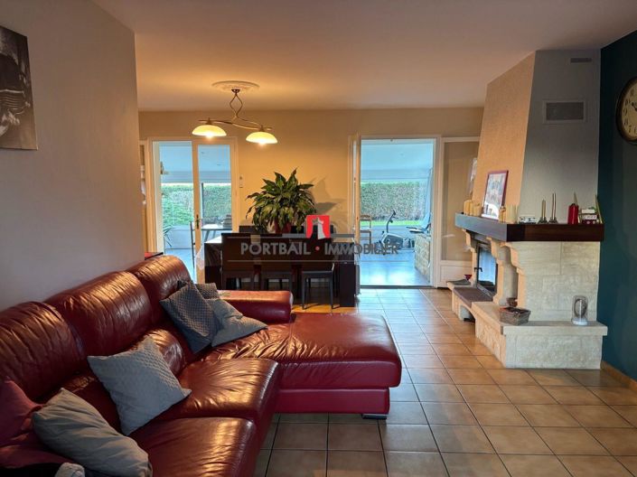 Image No.10-7 Bed House for sale