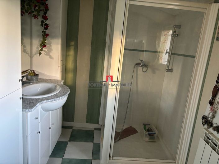Image No.15-7 Bed House for sale
