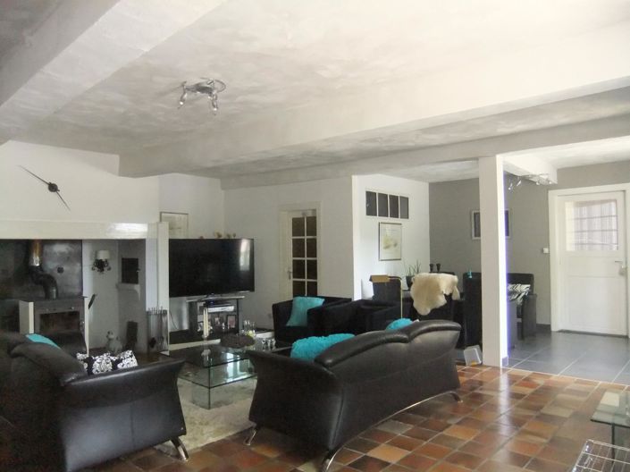 Image No.17-9 Bed House for sale