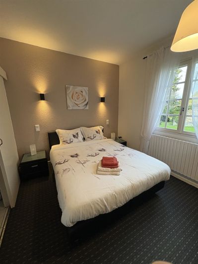 Image No.37-9 Bed House for sale