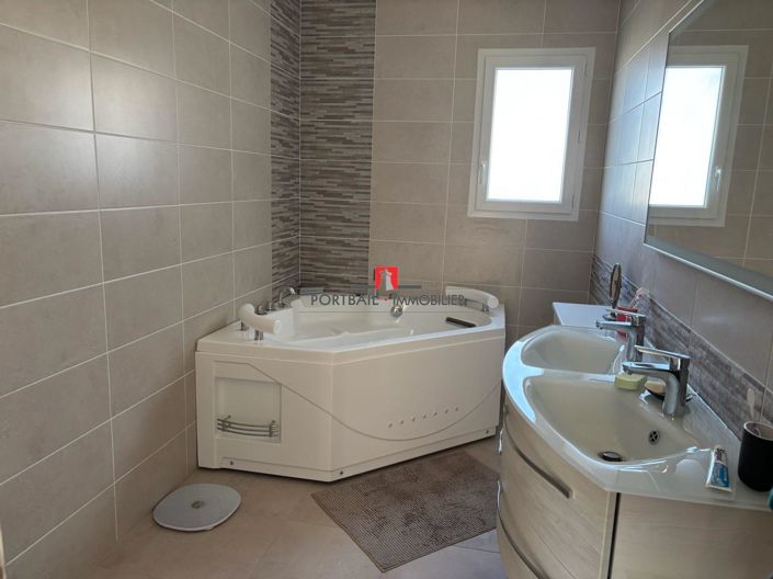 Image No.13-5 Bed House for sale