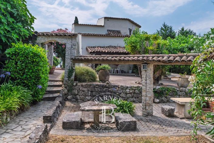 Image No.16-6 Bed House for sale
