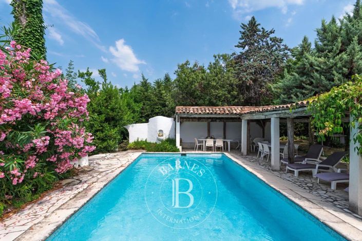 Image No.2-6 Bed House for sale
