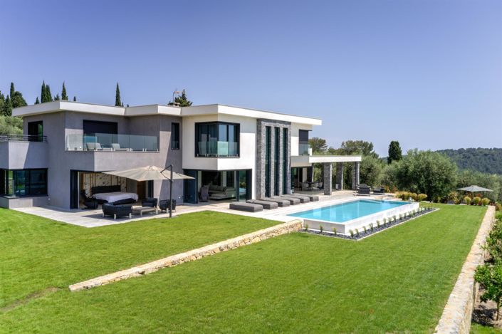 Image No.2-5 Bed House for sale
