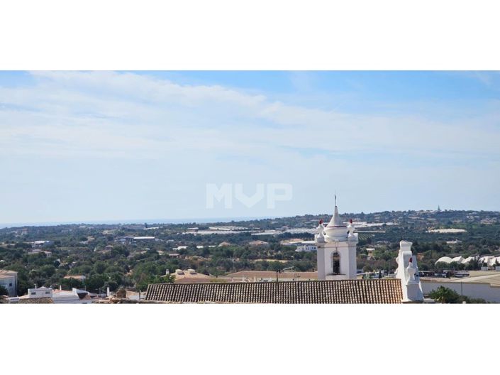 Image No.43-4 Bed House for sale
