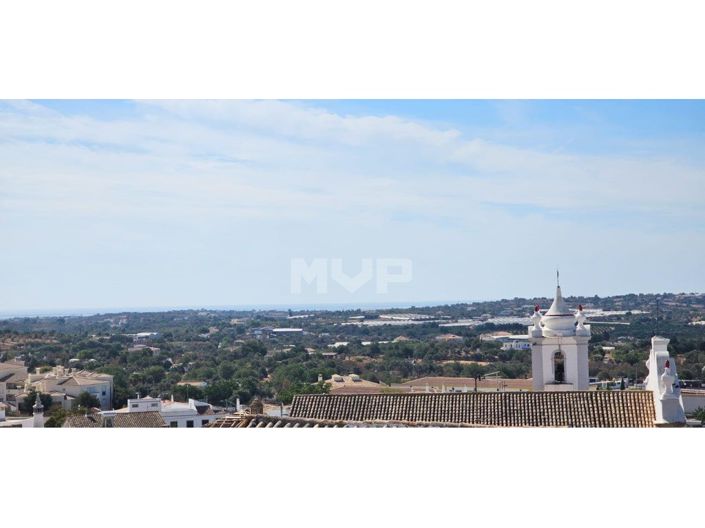 Image No.44-4 Bed House for sale