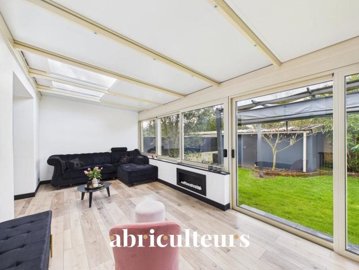 1 - Nantes, House
