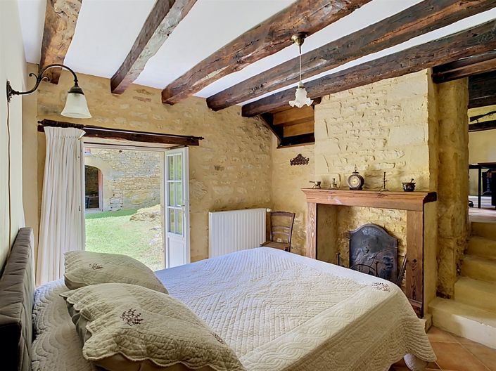 Image No.17-5 Bed House for sale