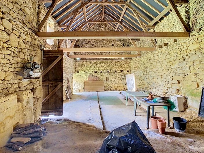 Image No.28-5 Bed House for sale