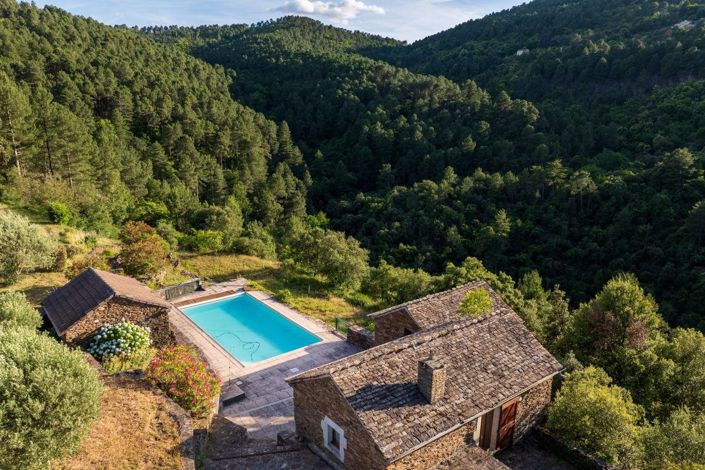 Image No.4-8 Bed House for sale