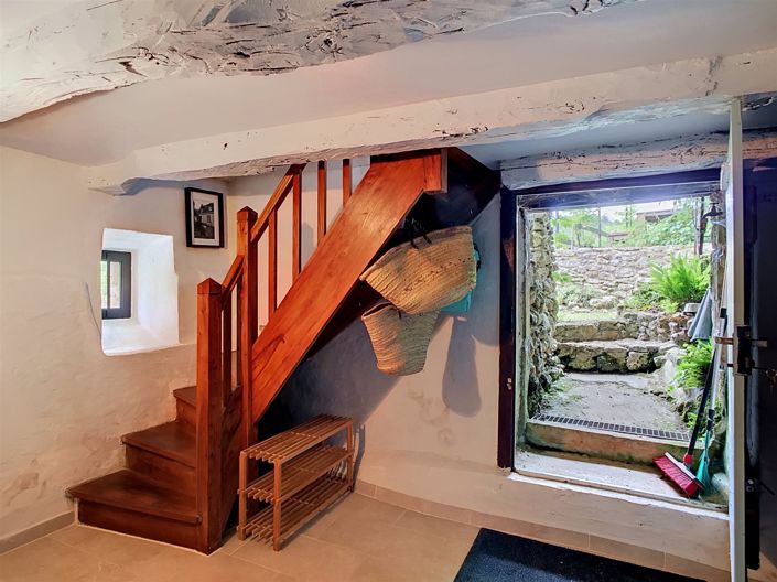 Image No.13-2 Bed House for sale