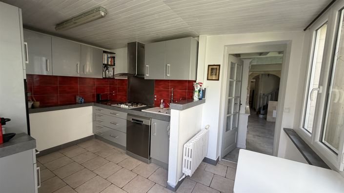 Image No.6-2 Bed House for sale