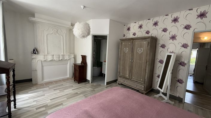 Image No.8-2 Bed House for sale