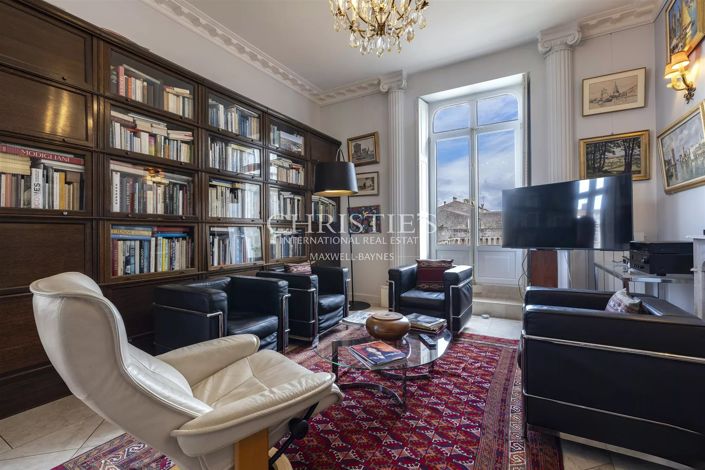 Image No.13-7 Bed House for sale