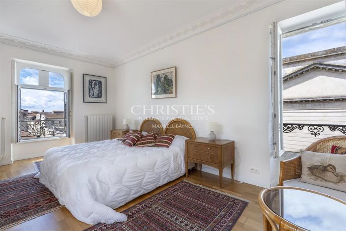 Image No.16-7 Bed House for sale