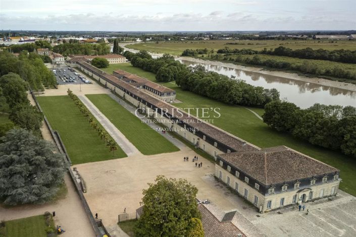 Image No.19-7 Bed House for sale