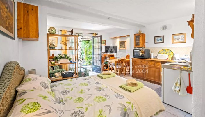 Image No.16-3 Bed House for sale