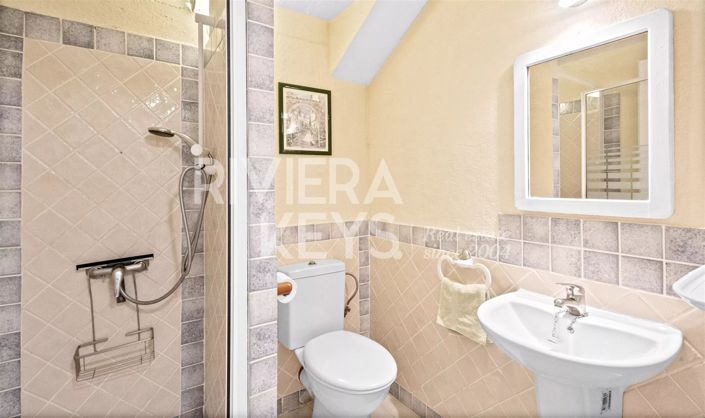 Image No.17-3 Bed House for sale