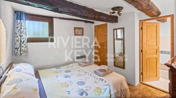Image No.19-3 Bed House for sale