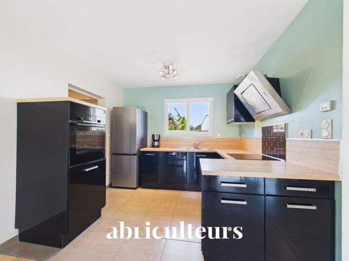 Image No.3-3 Bed House for sale