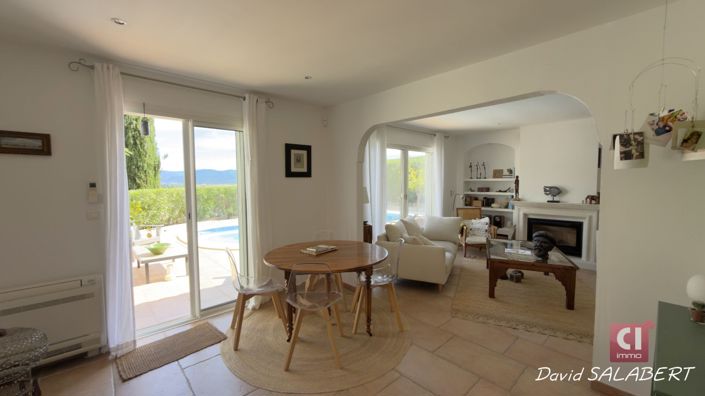 Image No.5-Propriété de 4 chambres à vendre à Le Luc