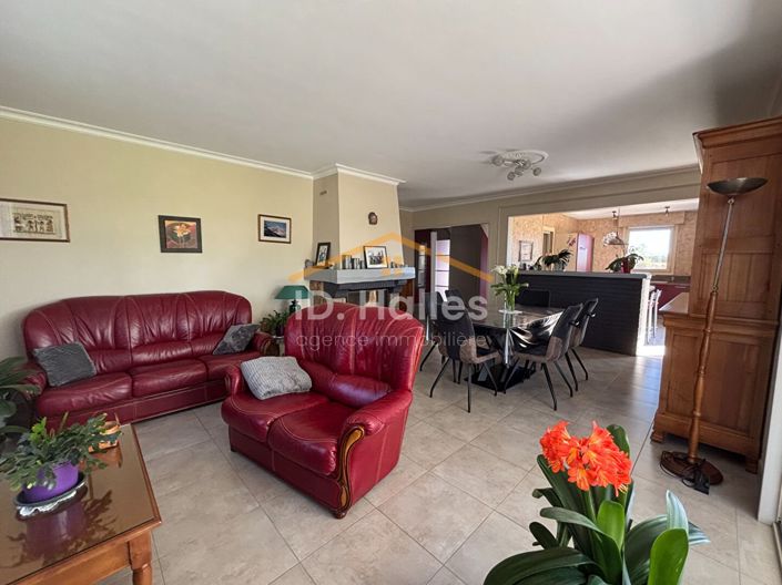 Image No.14-4 Bed House for sale