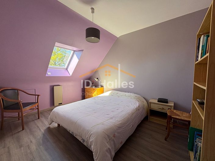 Image No.18-4 Bed House for sale