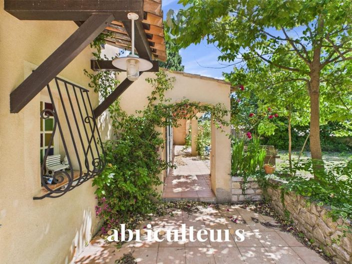 Image No.18-4 Bed House for sale