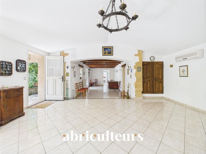 Image No.3-4 Bed House for sale