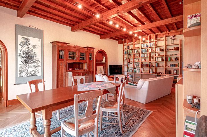 Image No.7-6 Bed House for sale