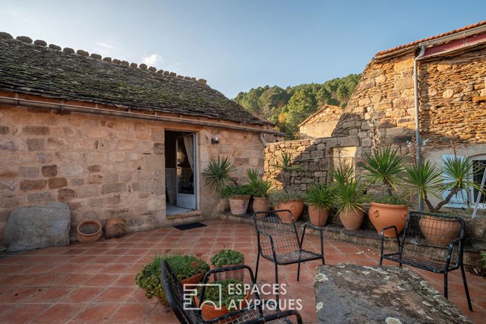 Image No.17-6 Bed House for sale