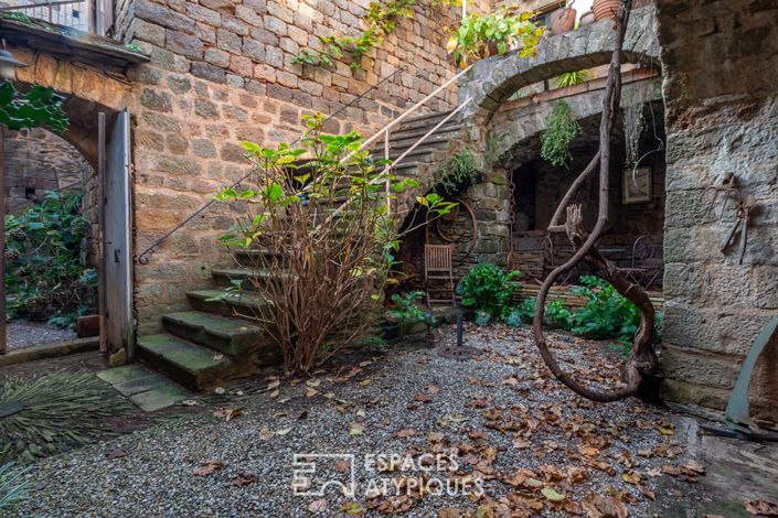 Image No.5-6 Bed House for sale