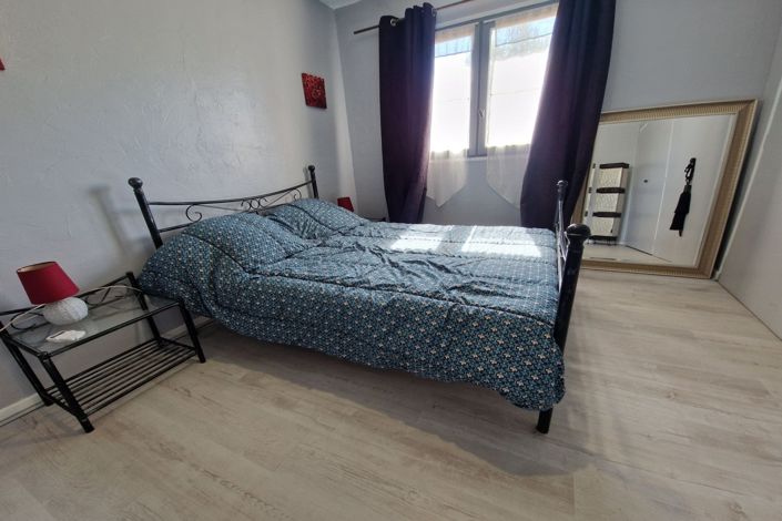 Image No.11-4 Bed House for sale