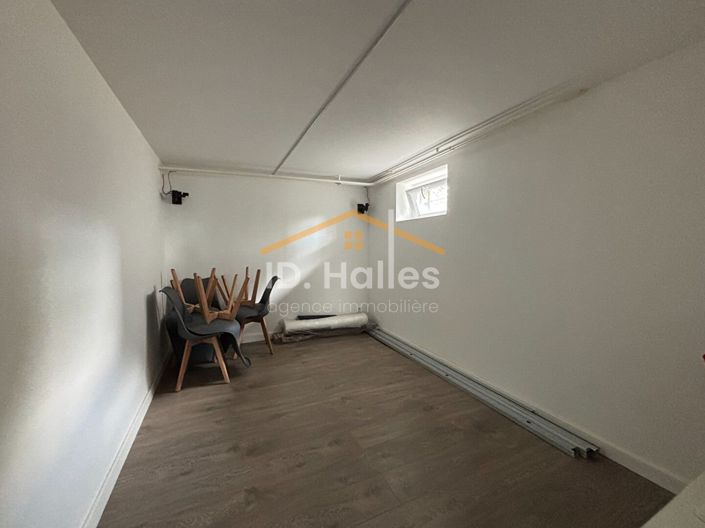 Image No.8-3 Bed House for sale