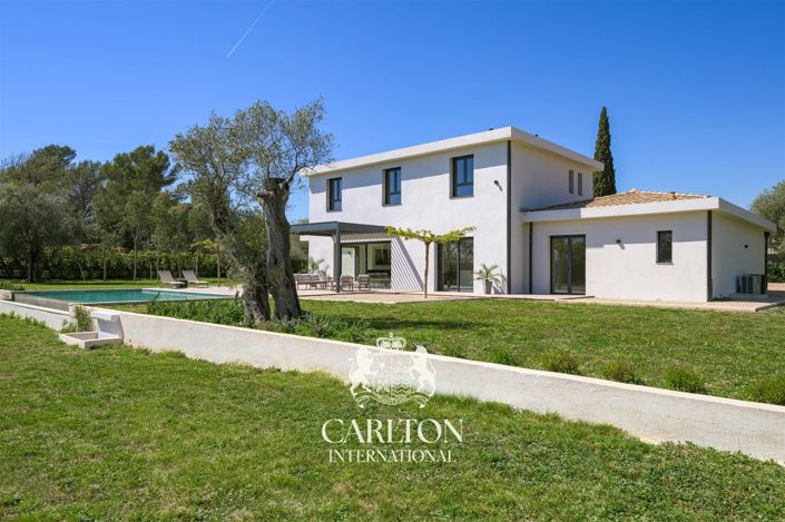 Image No.23-5 Bed House for sale