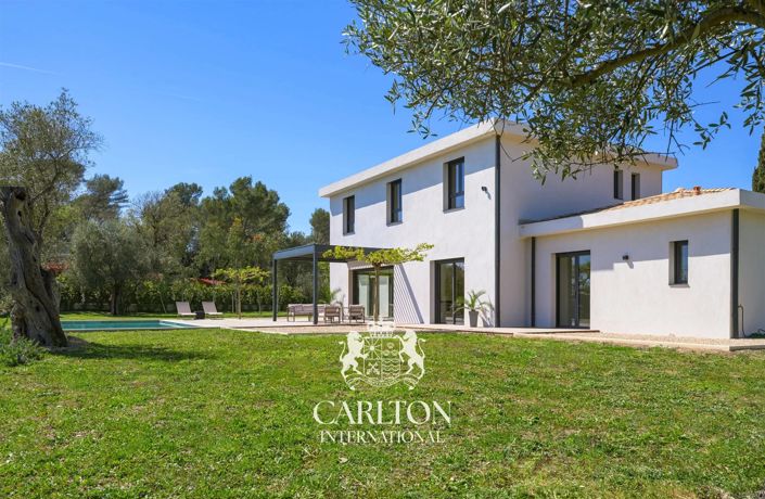 Image No.35-5 Bed House for sale