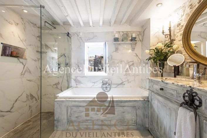 Image No.14-3 Bed Apartment for sale