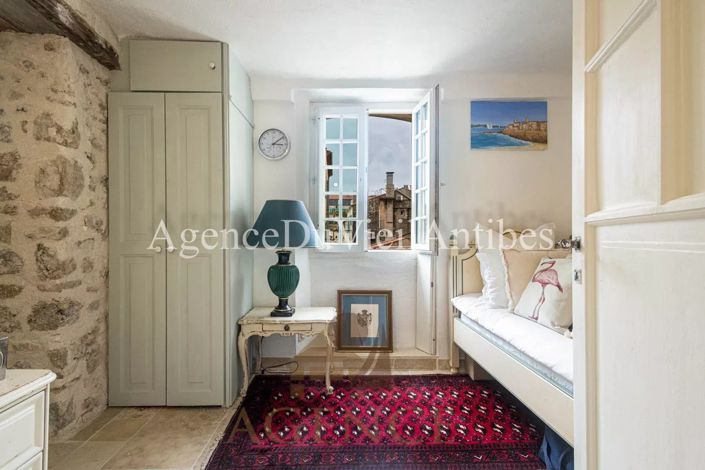 Image No.16-3 Bed Apartment for sale