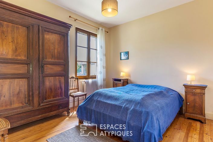 Image No.8-5 Bed Property for sale