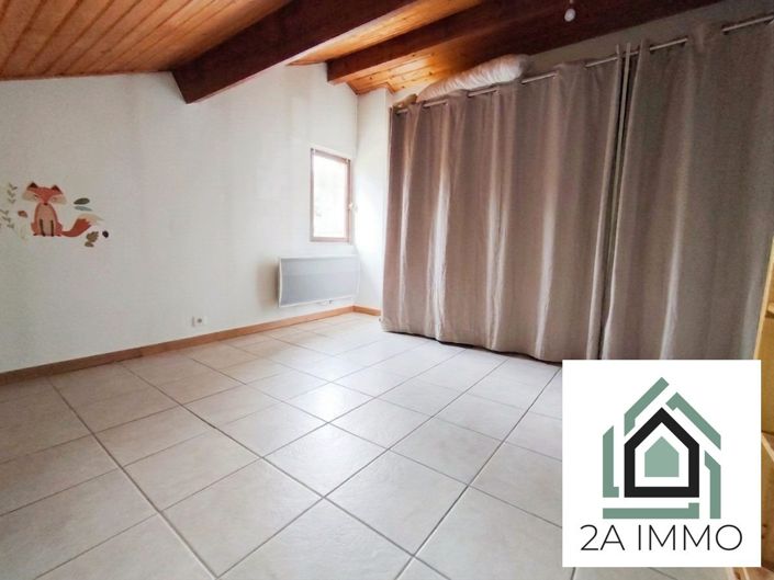 Image No.6-3 Bed House for sale
